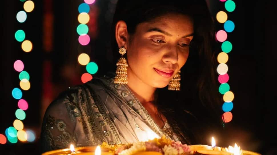 Ganesh Chaturthi 2023: Top 10 DIY Skin Pampering Tips For The Festival Season Glow-Up