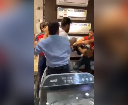 Video: iPhone Delivery Delayed, 2 Men Beat Up Employees In Delhi Store