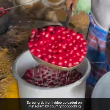 Viral Video Shows Making Of Childhood Favourite 'Honey Candy', Internet Concerned