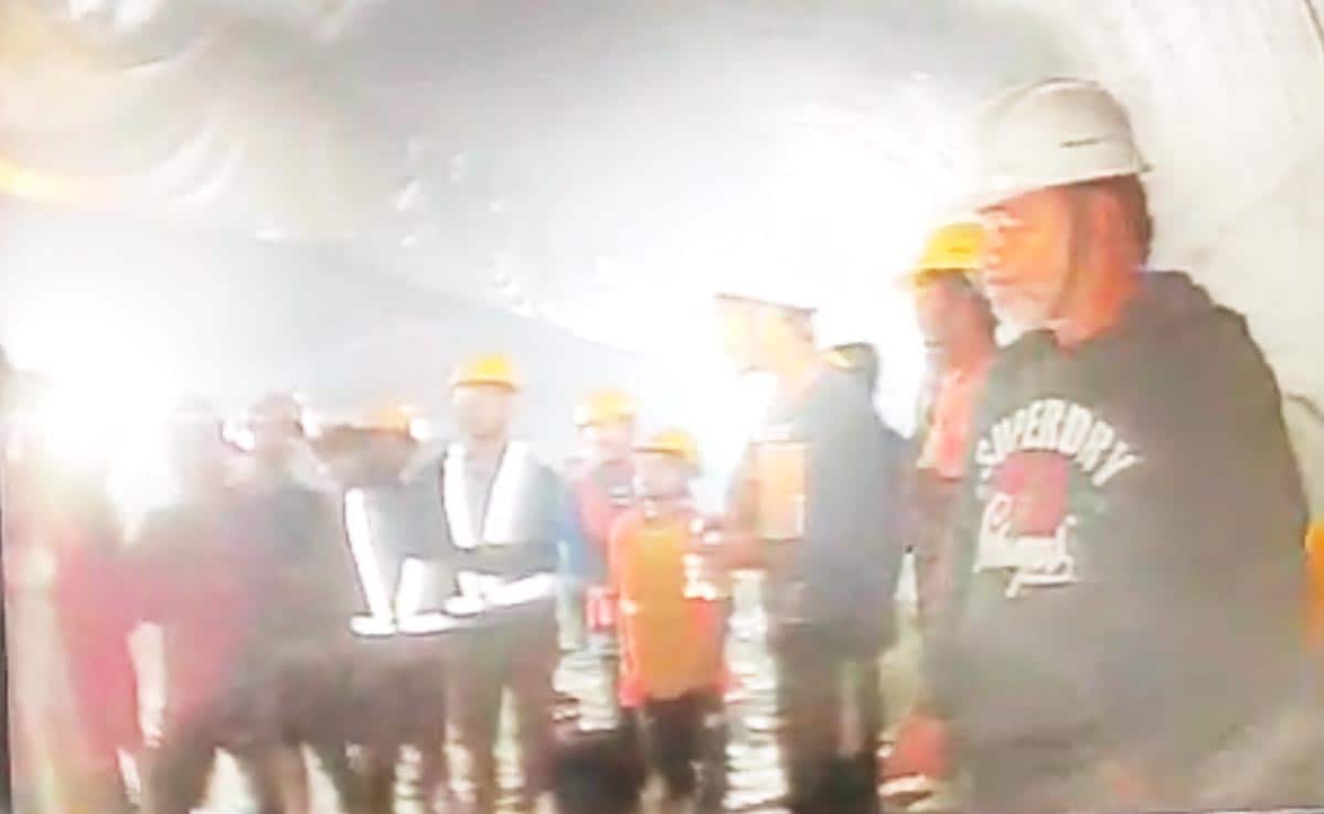 Camera Through Pipe Gets First Visuals Of Workers Stuck In Uttarkashi Tunnel