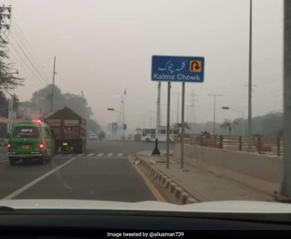 Memes And Pictures Flood Social Media As Lahore Engulfs In Thick Smog